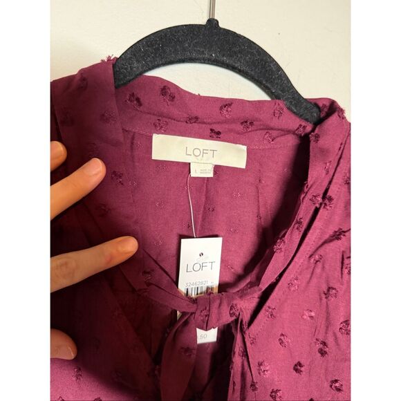 LOFT pusseybow neck line Swiss dot textured bundle of two blouses pink & maroon - Picture 6 of 14